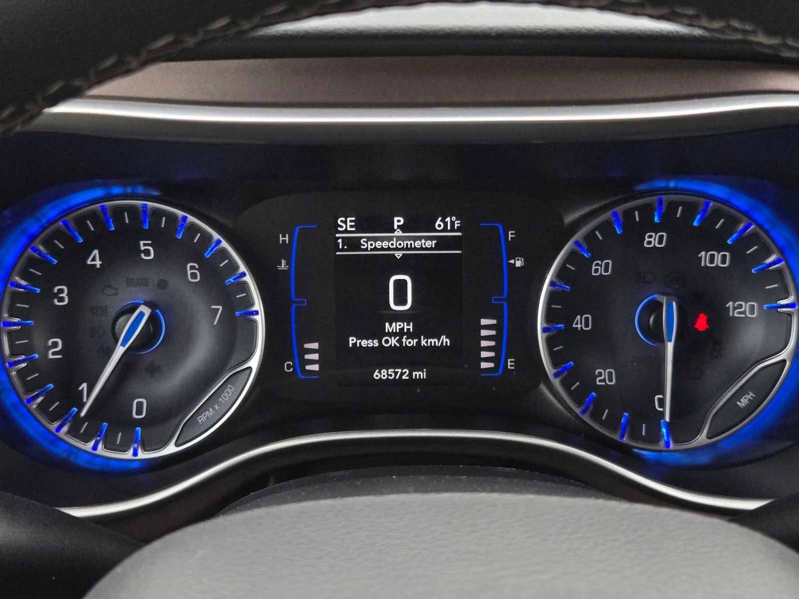 Used 2023 Chrysler Voyager LX image 22