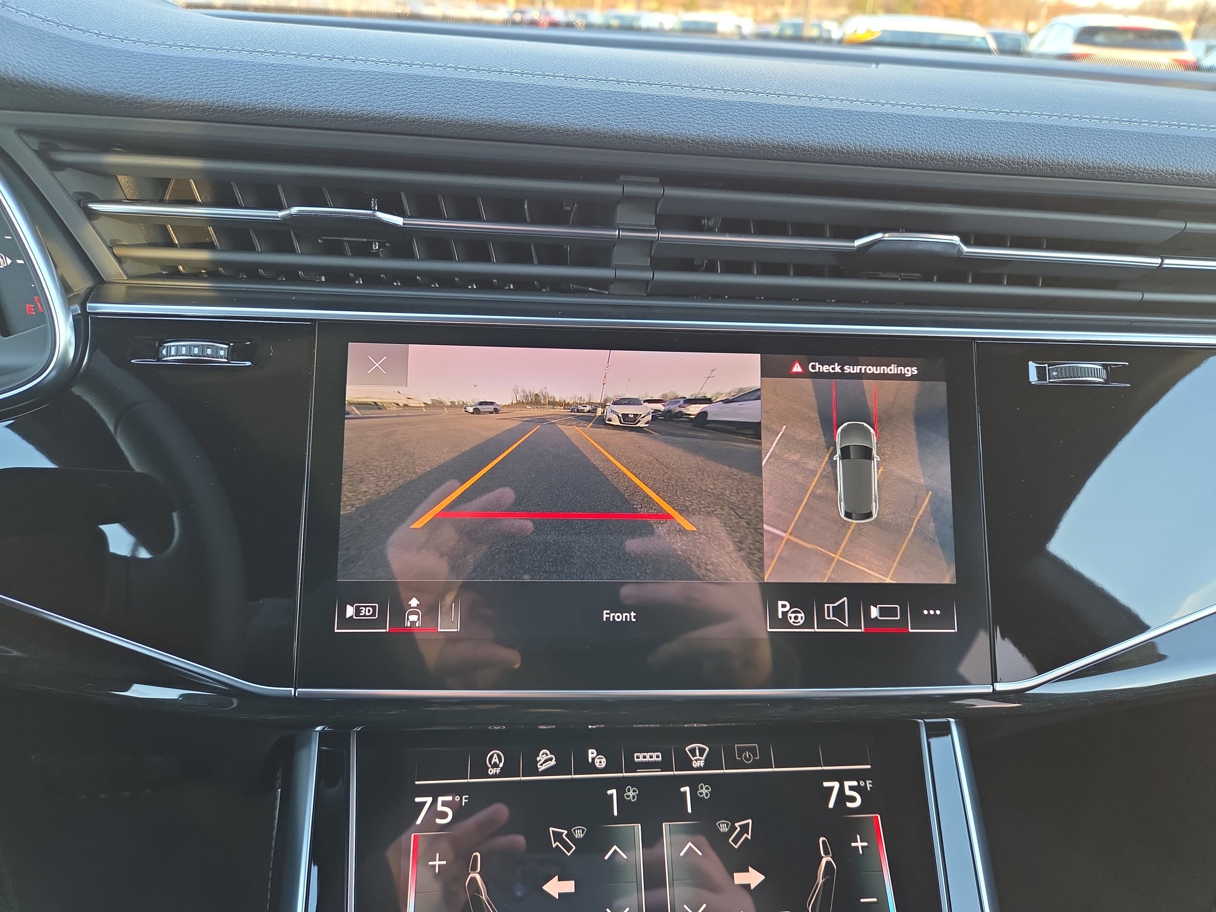 Used 2025 Audi Q8 Prestige w/ Prestige Package image 12