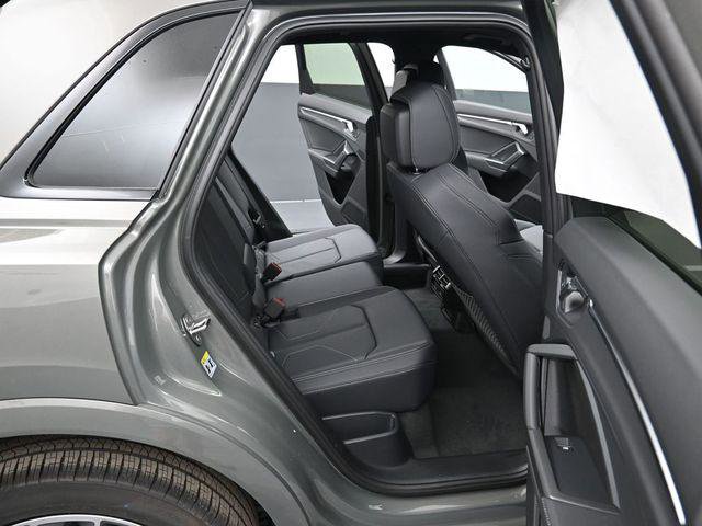 New 2025 Audi Q3 2.0T Premium image 13