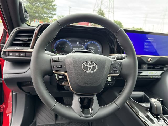 New 2026 Toyota Crown Signia AWD/4WD image 13