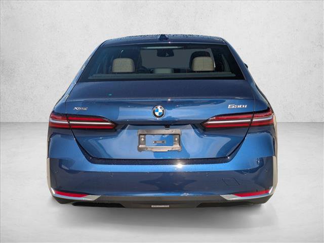 Used 2026 BMW 530i xDrive w/ Premium Package AWD/4WD image 8