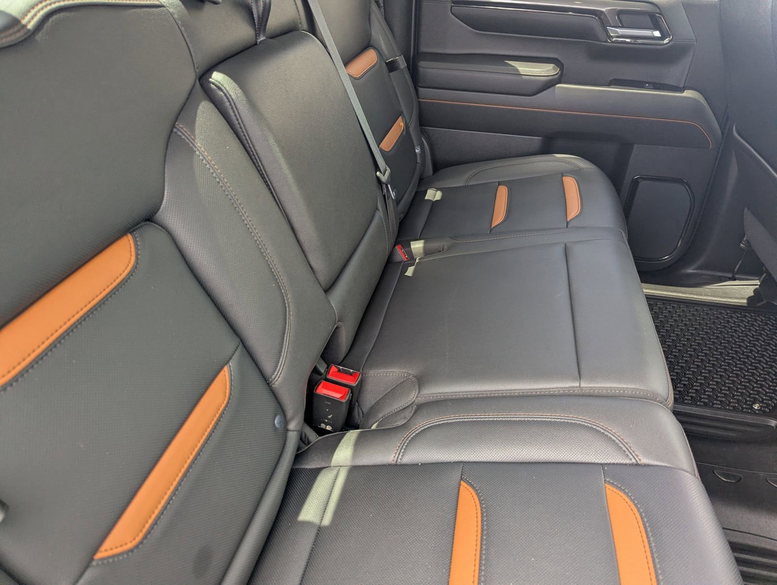 Used 2022 GMC Sierra 1500 AT4 AWD/4WD image 13