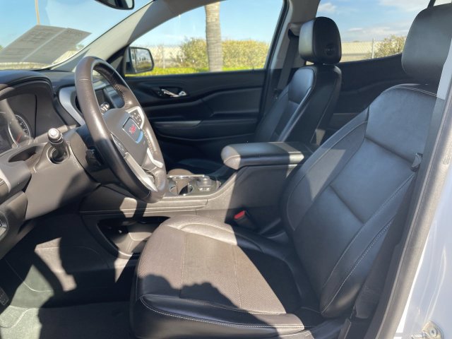 Used 2020 GMC Acadia SLT FWD image 19
