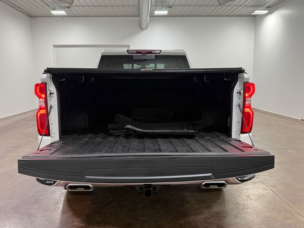 Used 2021 Chevrolet Silverado 1500 LTZ w/ LTZ Premium Package AWD/4WD image 26
