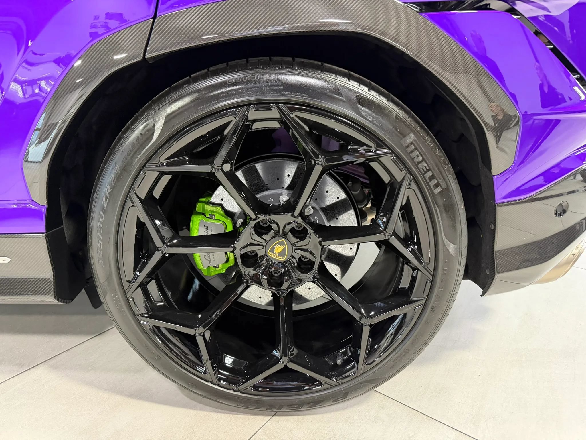 Used 2024 Lamborghini Urus Performante AWD/4WD image 51