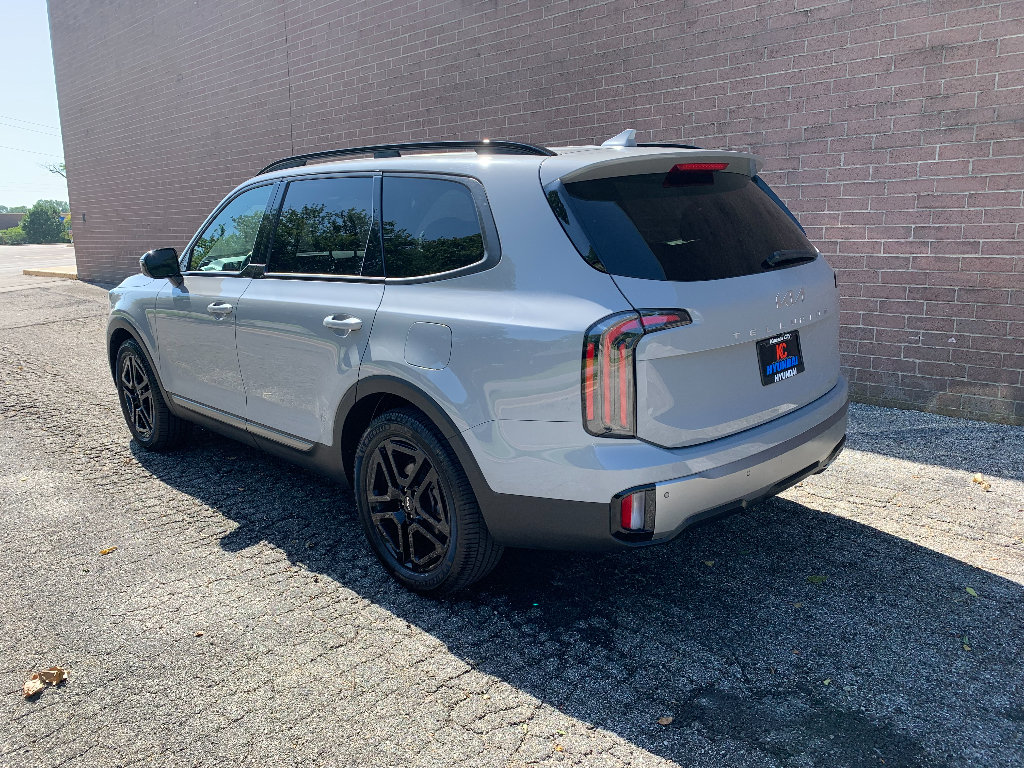 Used 2023 Kia Telluride SX X-Line AWD/4WD image 3