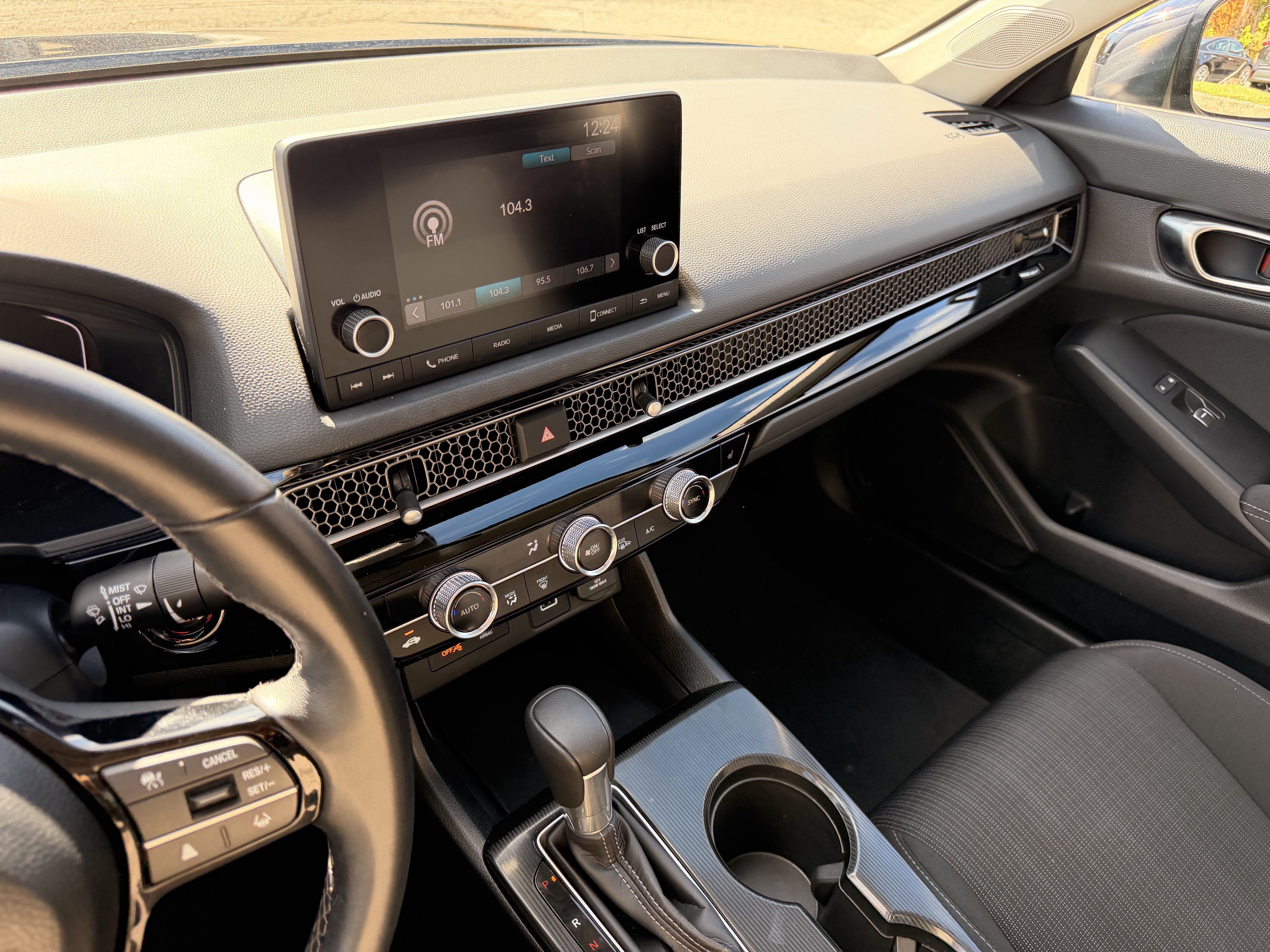 Used 2024 Honda Civic EX image 16