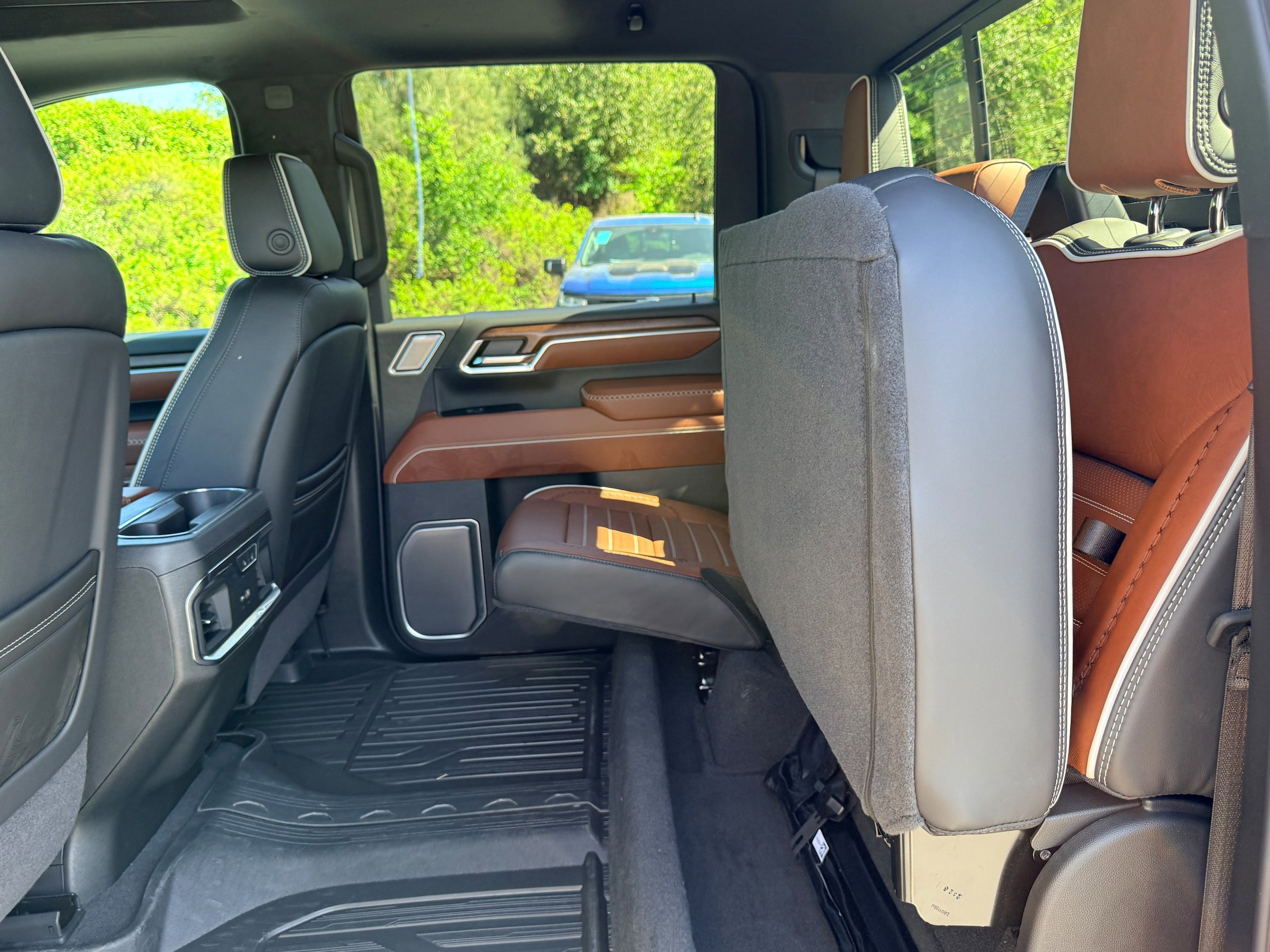 New 2026 GMC Sierra 2500 Denali Ultimate w/ Max Trailering Package AWD/4WD image 11