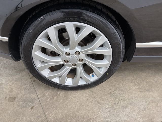 Used 2021 Land Rover Range Rover Westminster Edition image 11