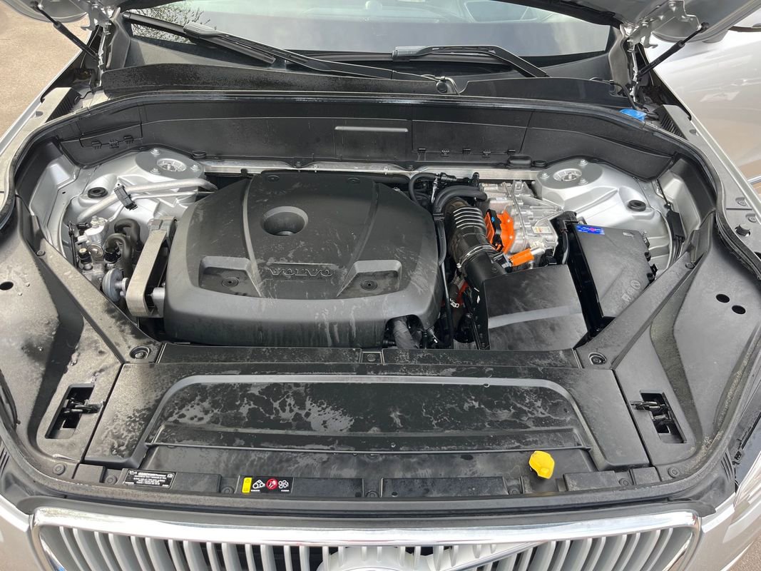 Used 2017 Volvo XC90 T8 Inscription w/ Luxury Package AWD/4WD image 29