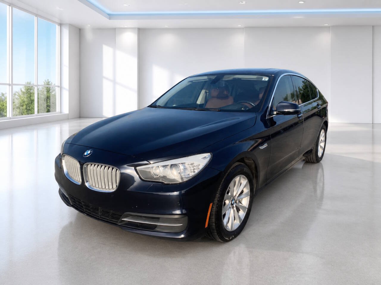 Used 2014 BMW 550i Gran Turismo RWD image 1