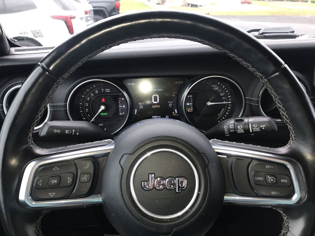 Used 2022 Jeep Wrangler Unlimited Sahara w/ Cold Weather Group AWD/4WD image 14