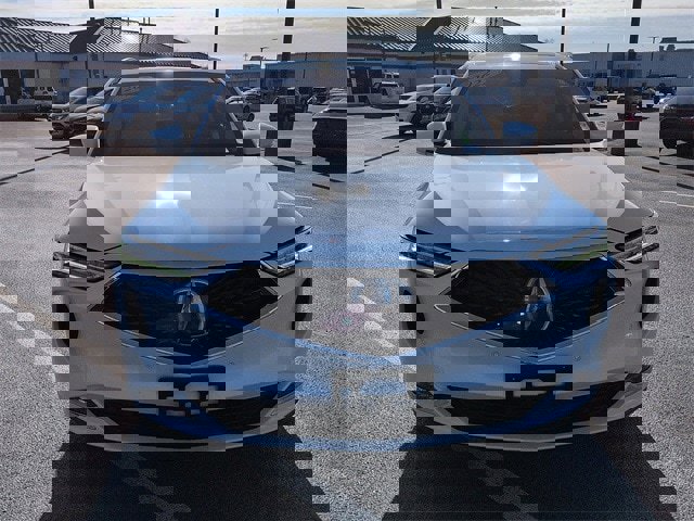 Used 2022 Acura MDX SH-AWD w/ Advance Package image 2