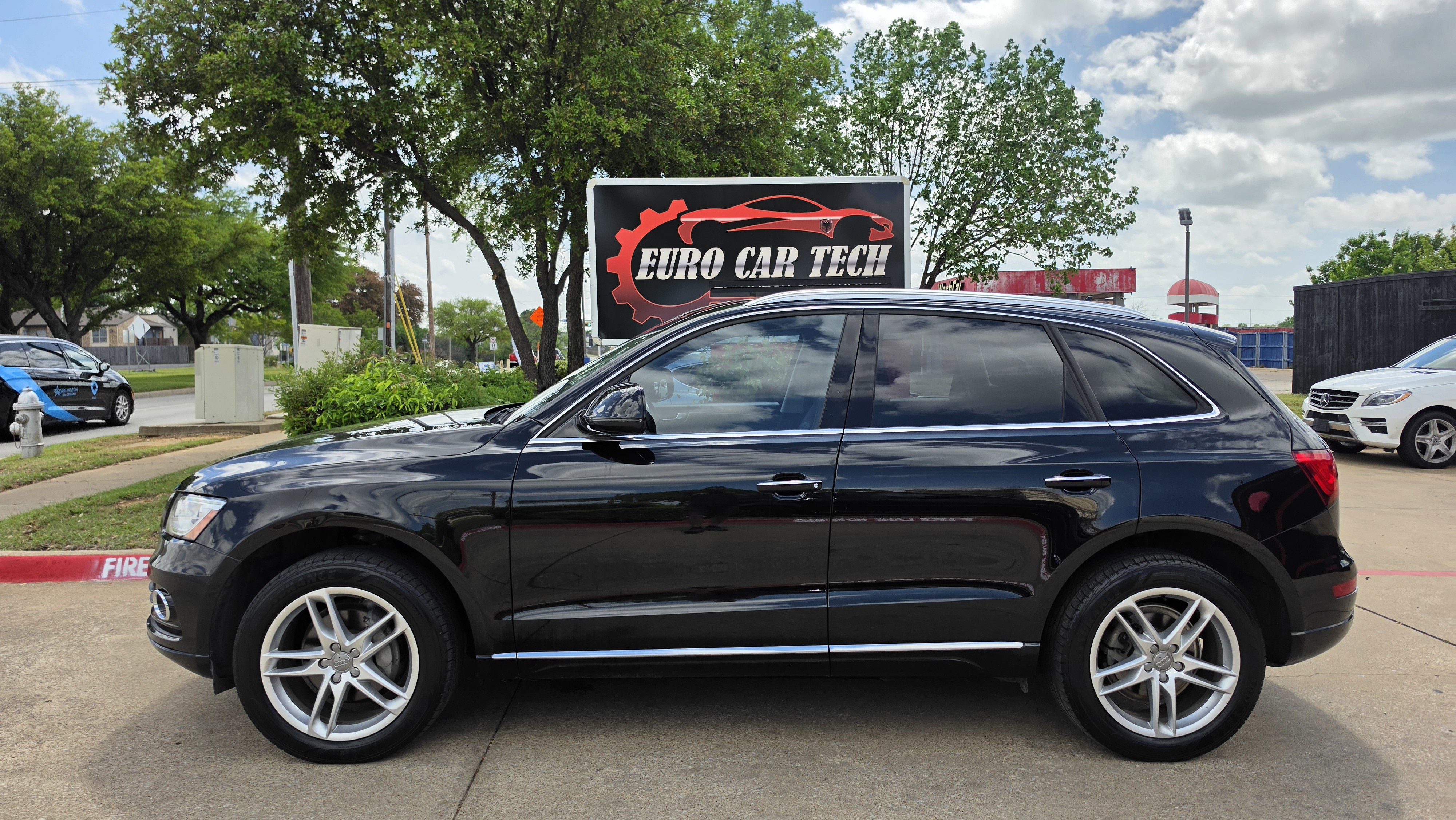 Used 2016 Audi Q5 2.0T Premium Plus image 2