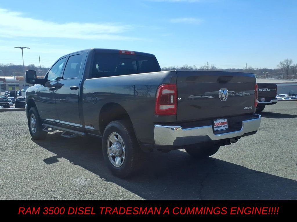 Used 2024 RAM 3500 Tradesman w/ Chrome Appearance Group AWD/4WD image 5