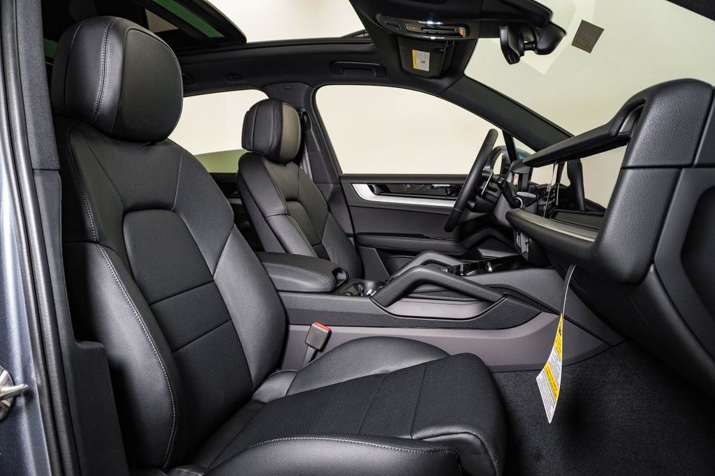 New 2026 Porsche Cayenne S AWD/4WD image 15