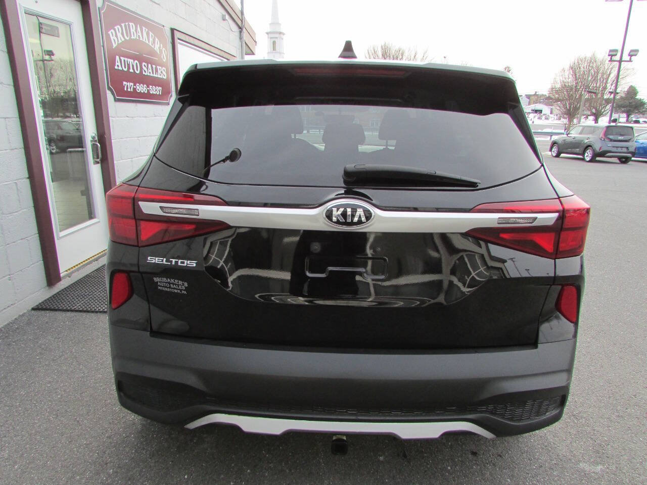 Used 2021 Kia Seltos LX image 3