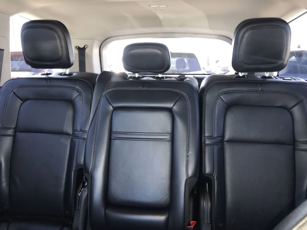 Used 2025 Lincoln Aviator Reserve w/ Equipment Group 201A AWD/4WD image 23