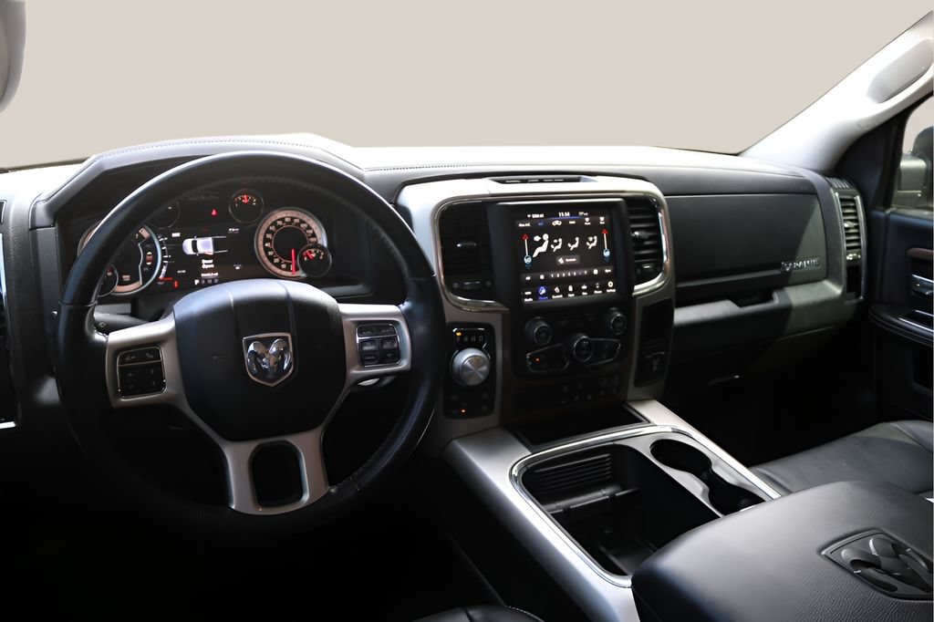 Used 2018 RAM 1500 Laramie w/ Convenience Group AWD/4WD image 15
