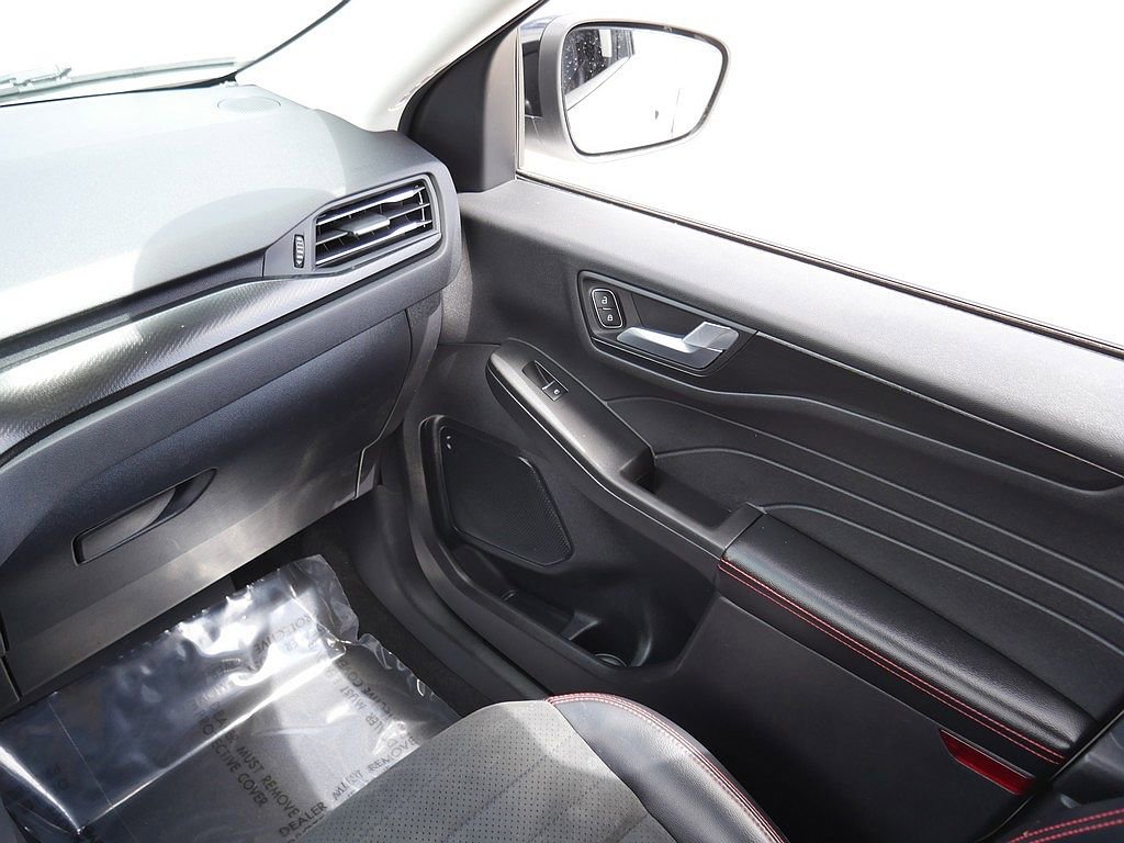 Used 2021 Ford Escape SEL w/ SEL Stealth AWD Package image 25