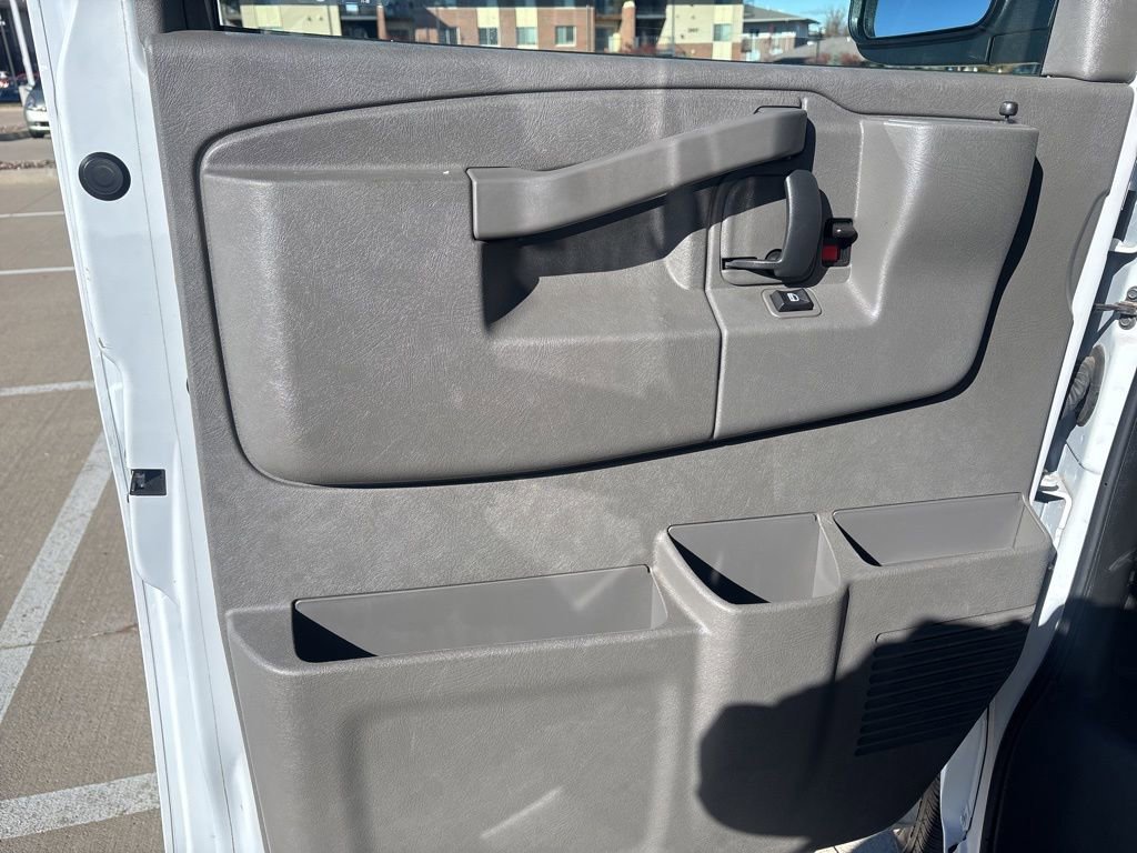 Used 2023 Chevrolet Express 2500 w/ Driver Convenience Package image 15