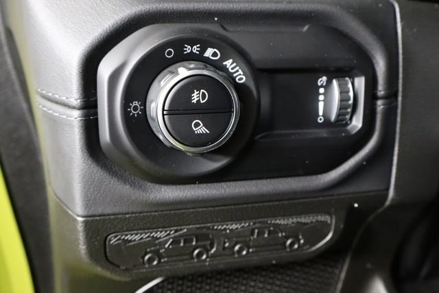 Used 2024 Jeep Gladiator Rubicon AWD/4WD image 20