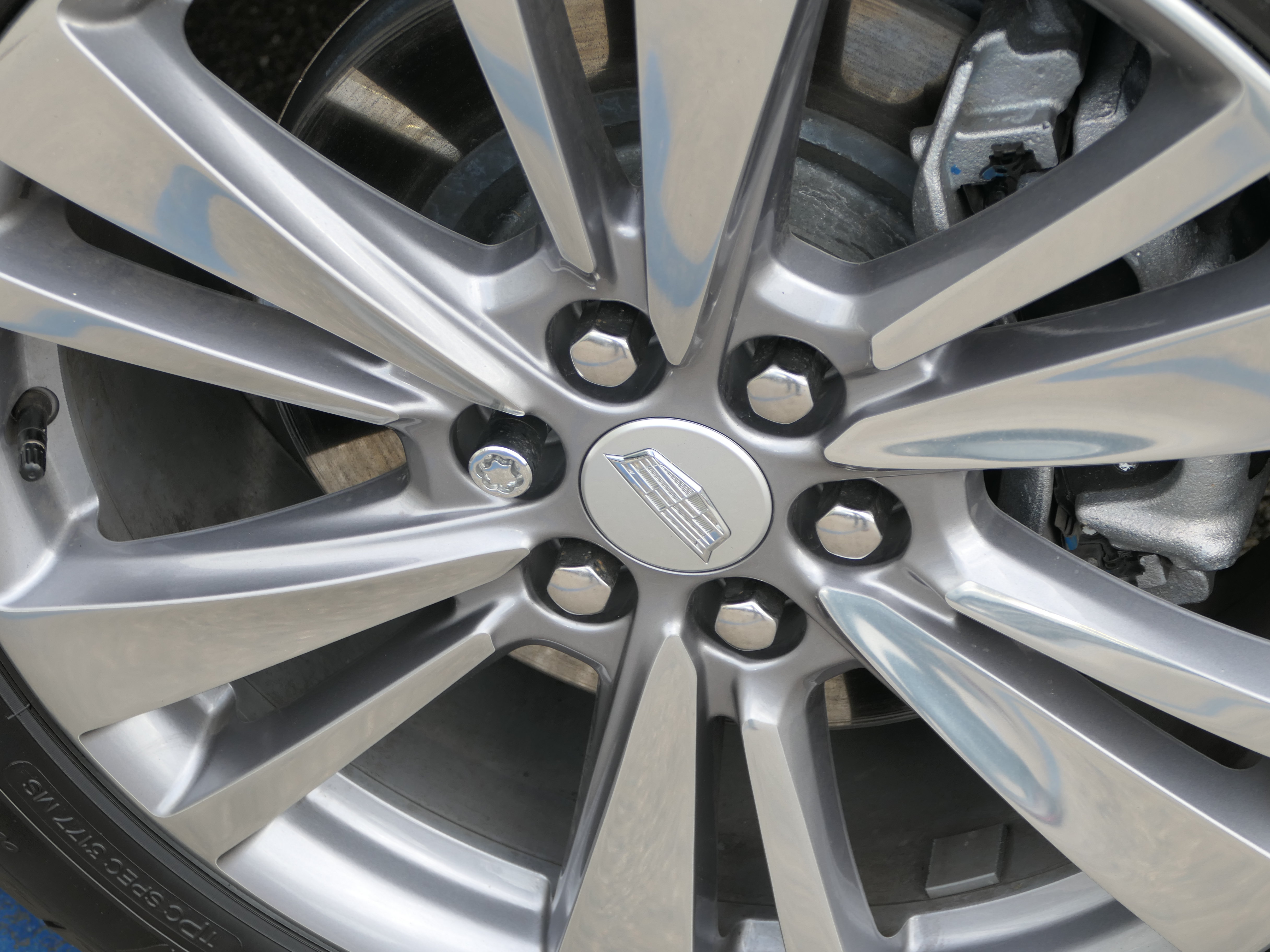 New 2025 Cadillac XT6 Premium Luxury FWD image 8