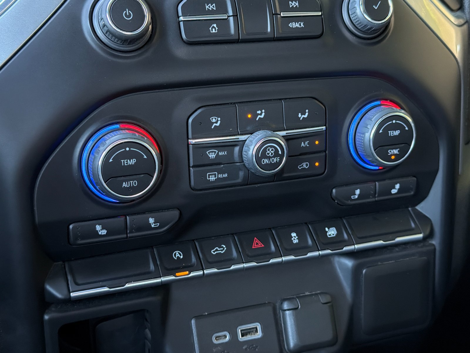 Used 2022 Chevrolet Silverado 1500 LT RWD image 18