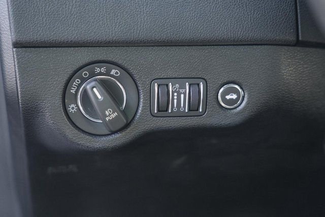 Used 2023 Chrysler 300 S image 46