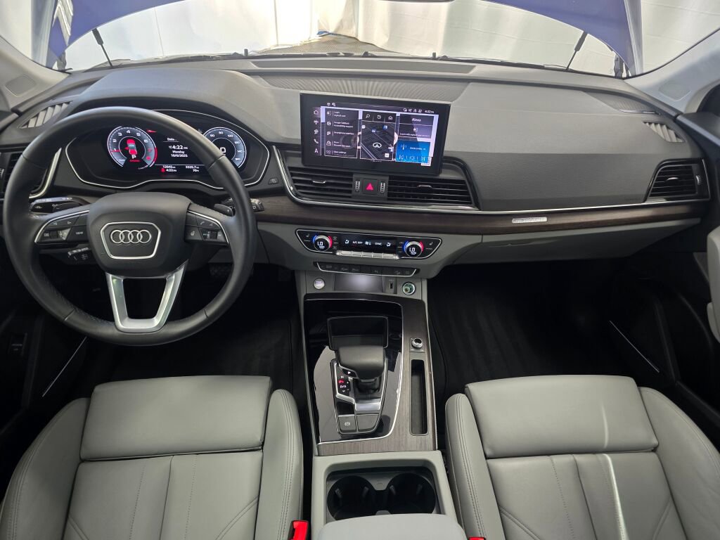 Certified 2025 Audi Q5 2.0T Premium Plus image 18
