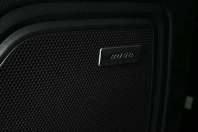 New 2026 Porsche Macan image 7