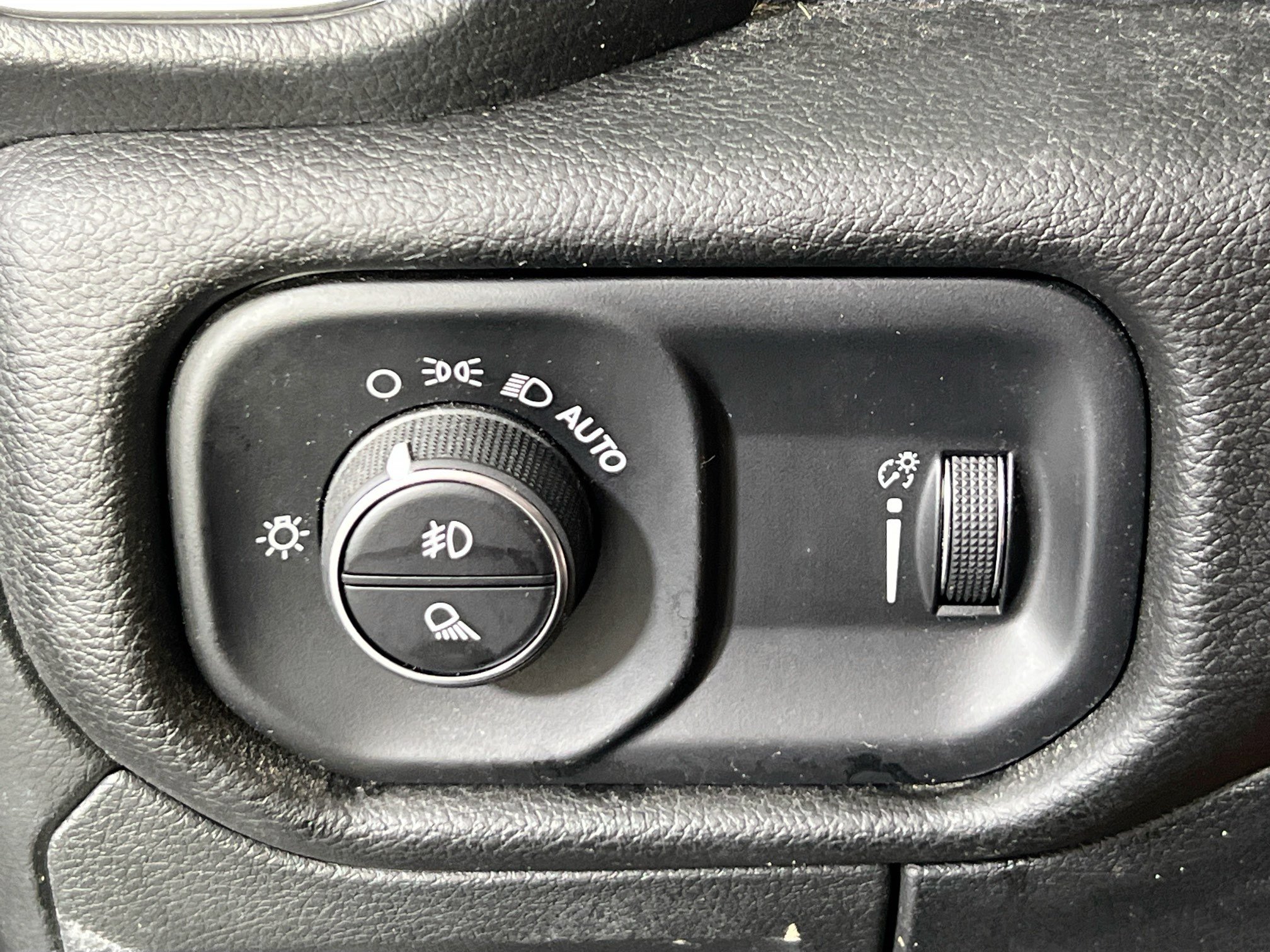 Used 2023 RAM 1500 Big Horn AWD/4WD image 10