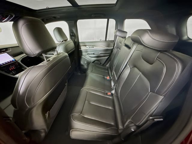 New 2025 Jeep Grand Cherokee Limited image 25