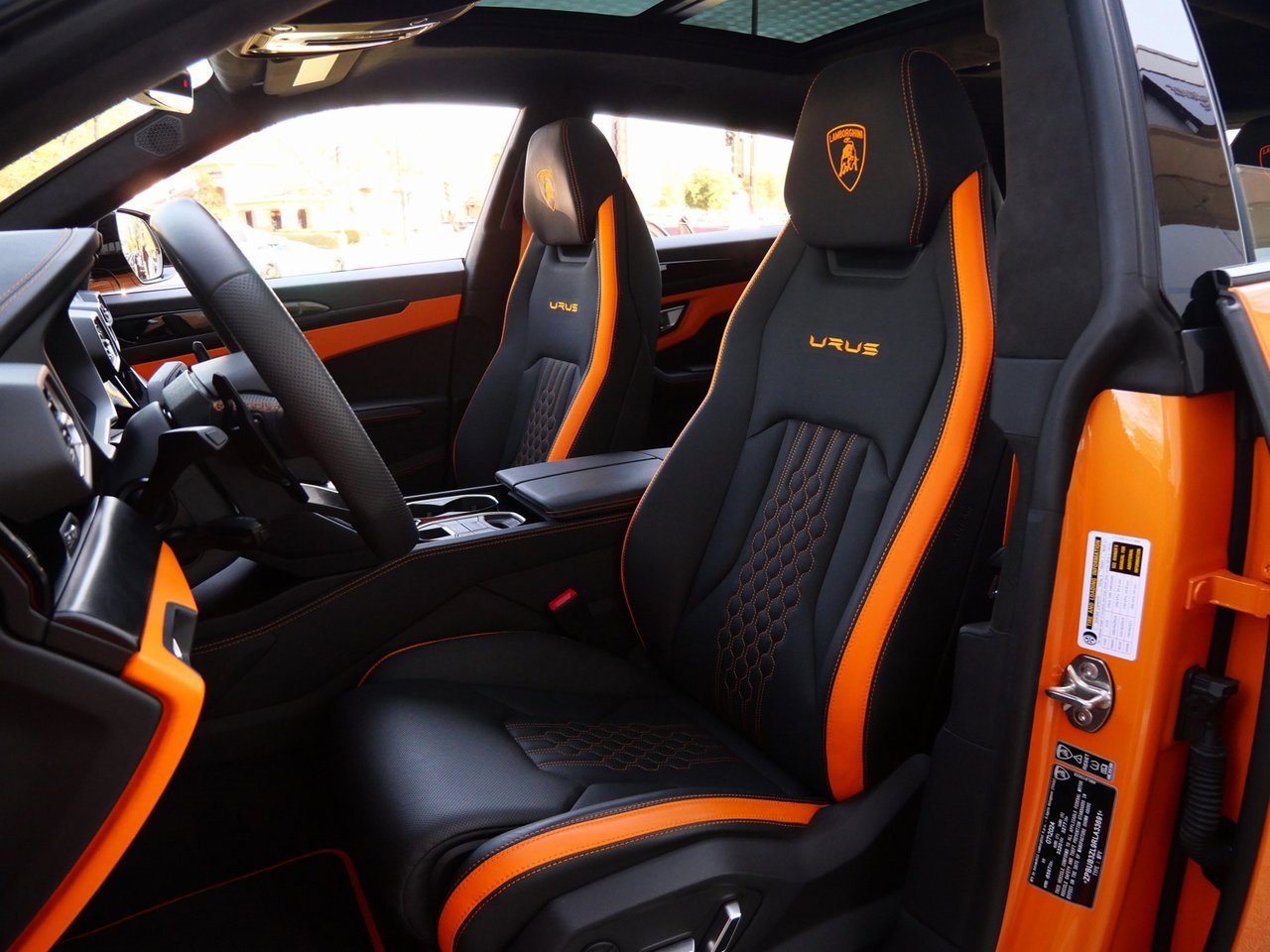 Used 2024 Lamborghini Urus S image 17