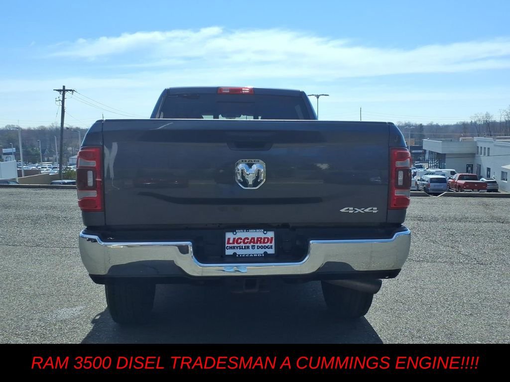 Used 2024 RAM 3500 Tradesman w/ Chrome Appearance Group AWD/4WD image 6