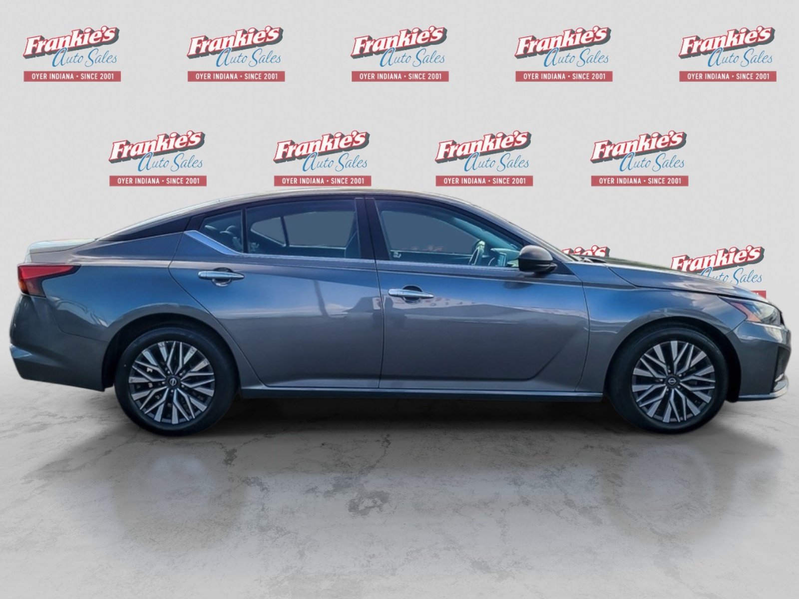 Used 2024 Nissan Altima 2.5 SV FWD image 6