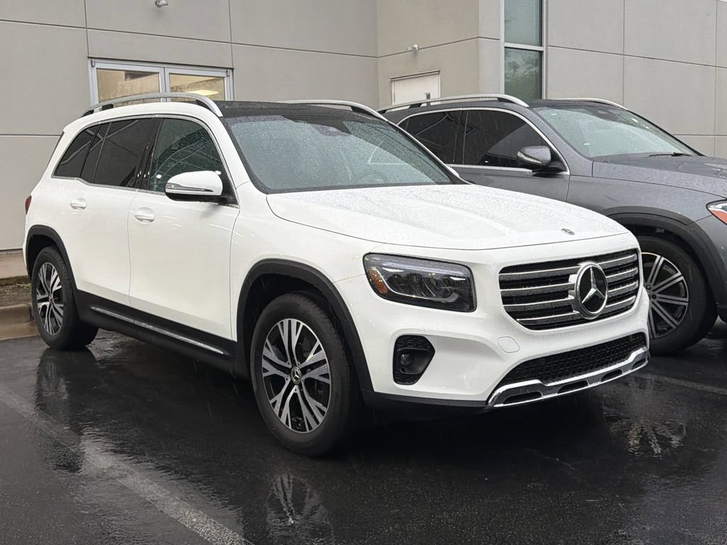 Certified 2026 Mercedes-Benz GLB 250 4MATIC image 2