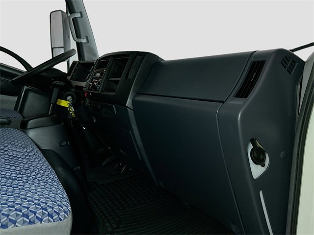 Used 2024 Isuzu NPR image 31