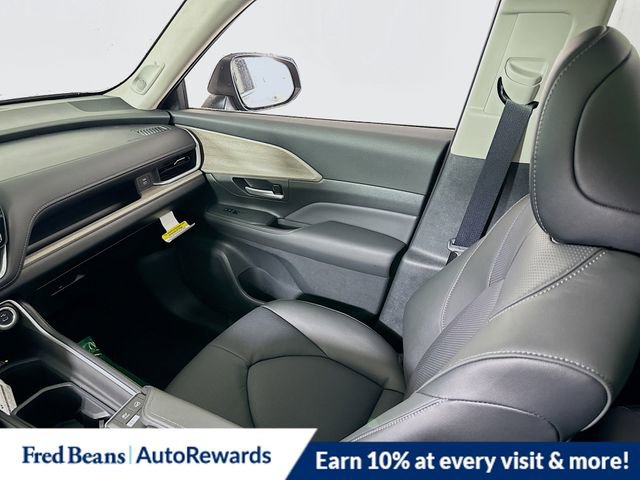 New 2026 Toyota Grand Highlander Limited image 28