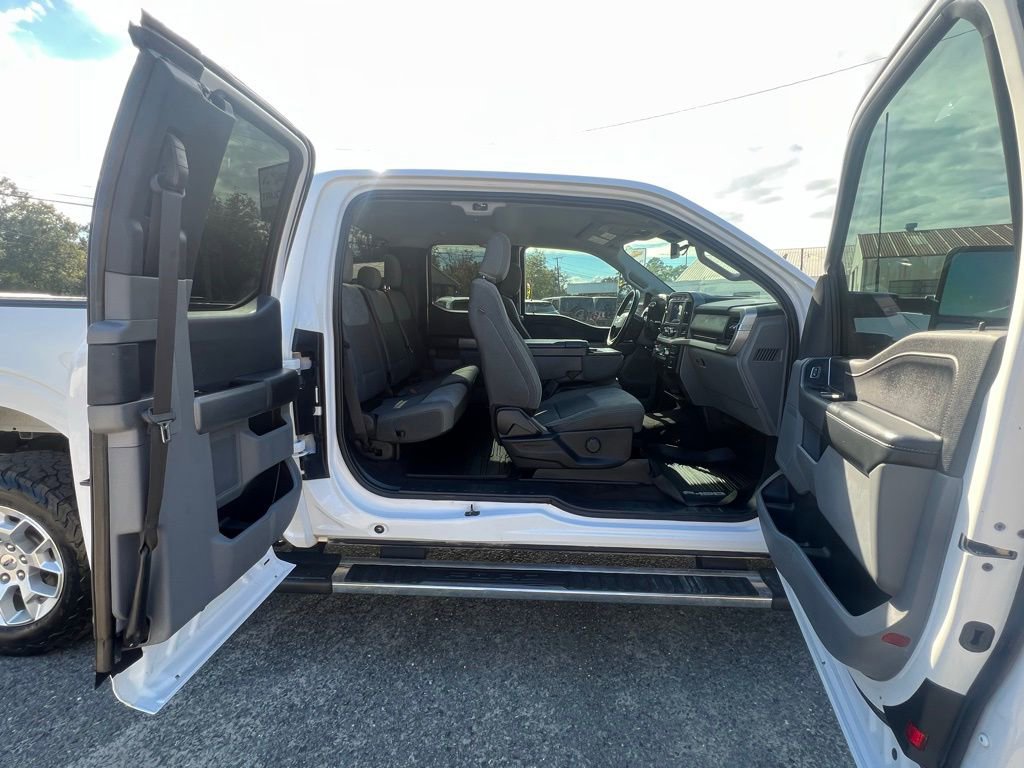 Used 2021 Ford F150 XLT w/ Equipment Group 301A Mid image 17