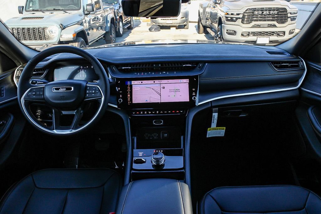 New 2026 Jeep Grand Cherokee Limited AWD/4WD image 13