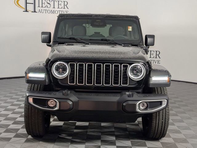 Used 2025 Jeep Wrangler Unlimited Sahara image 3