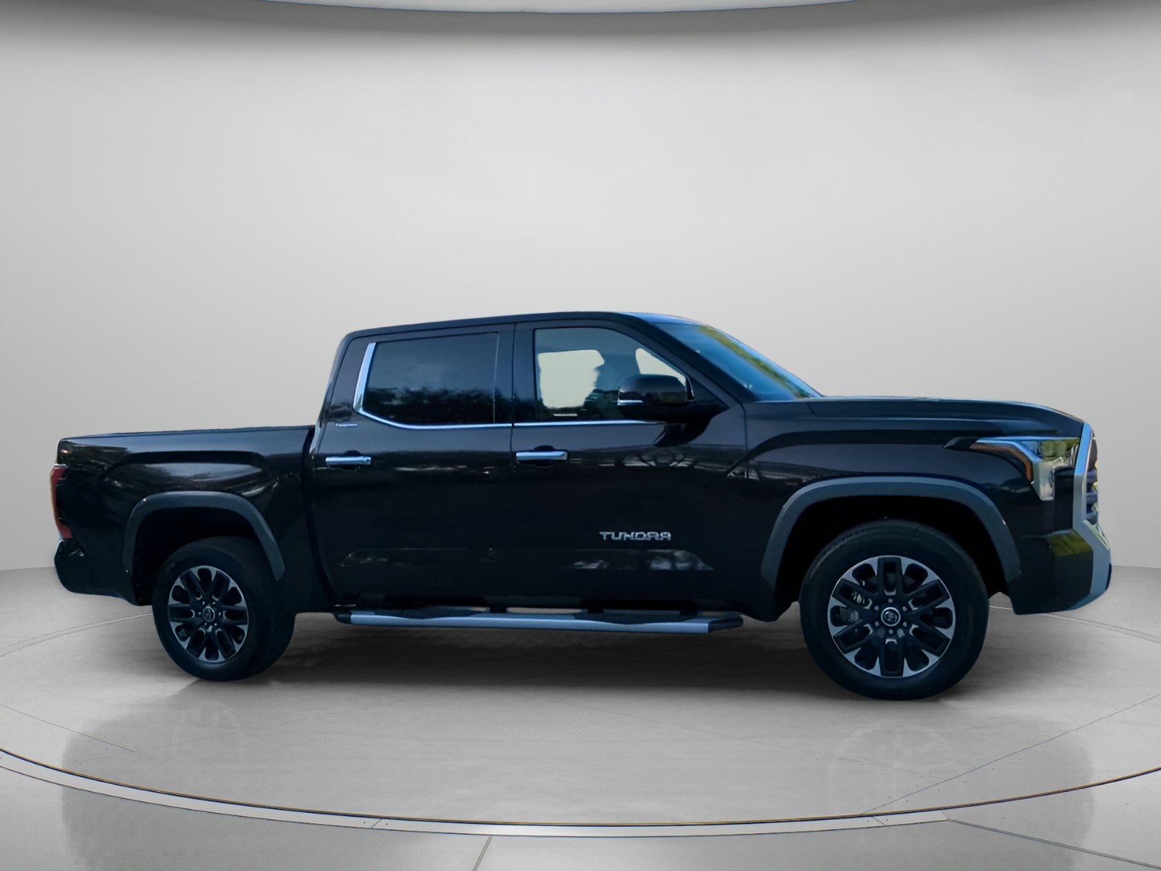 Used 2023 Toyota Tundra Limited AWD/4WD image 34