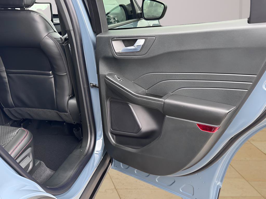 New 2026 Ford Escape ST-Line w/ Tech Pack #1 FWD image 28