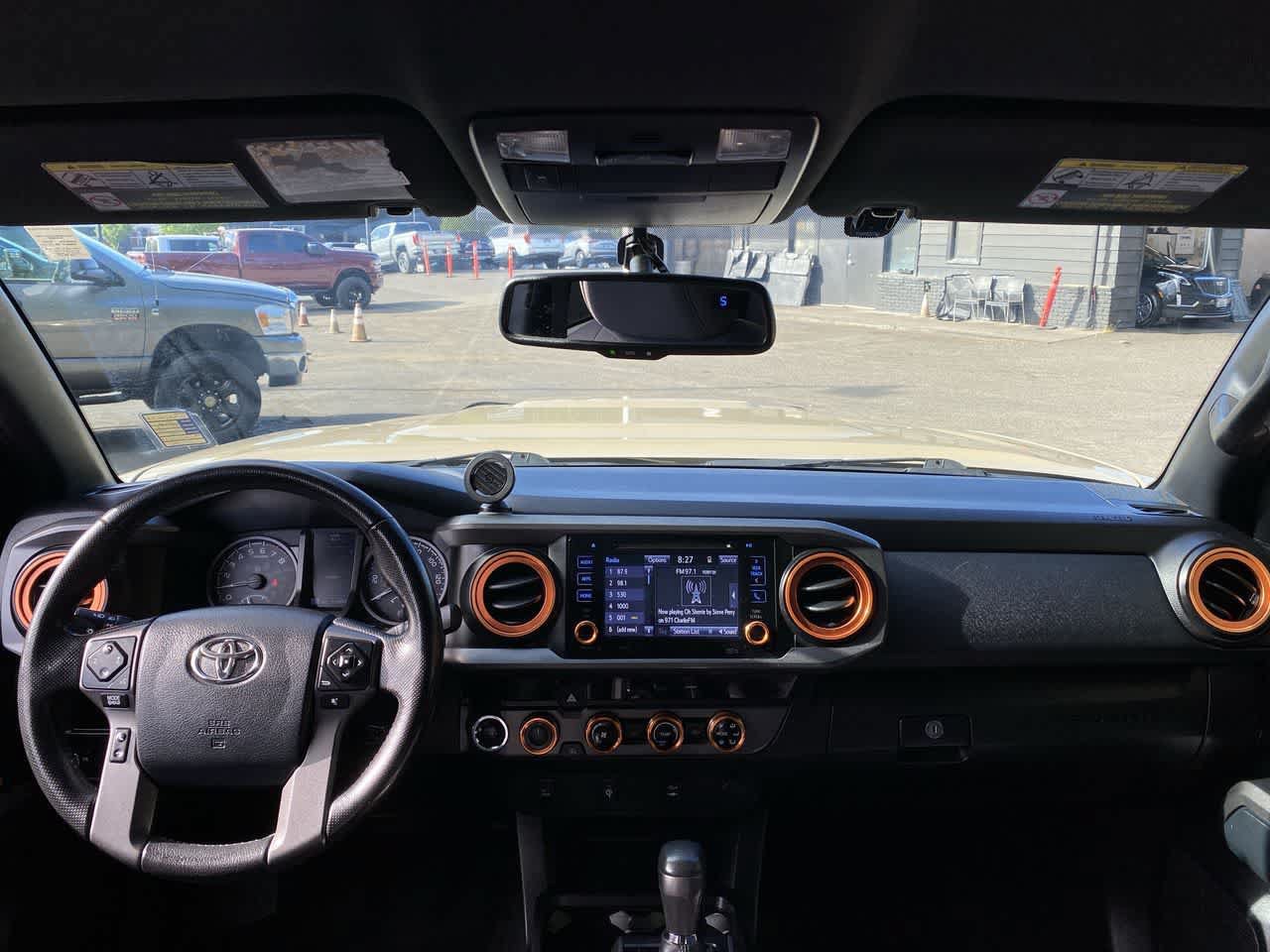 Used 2016 Toyota Tacoma TRD Sport w/ Towing Package AWD/4WD image 12
