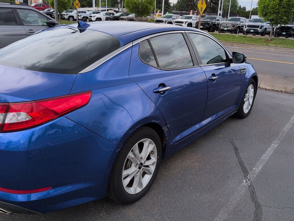 Used 2011 Kia Optima SX FWD image 6
