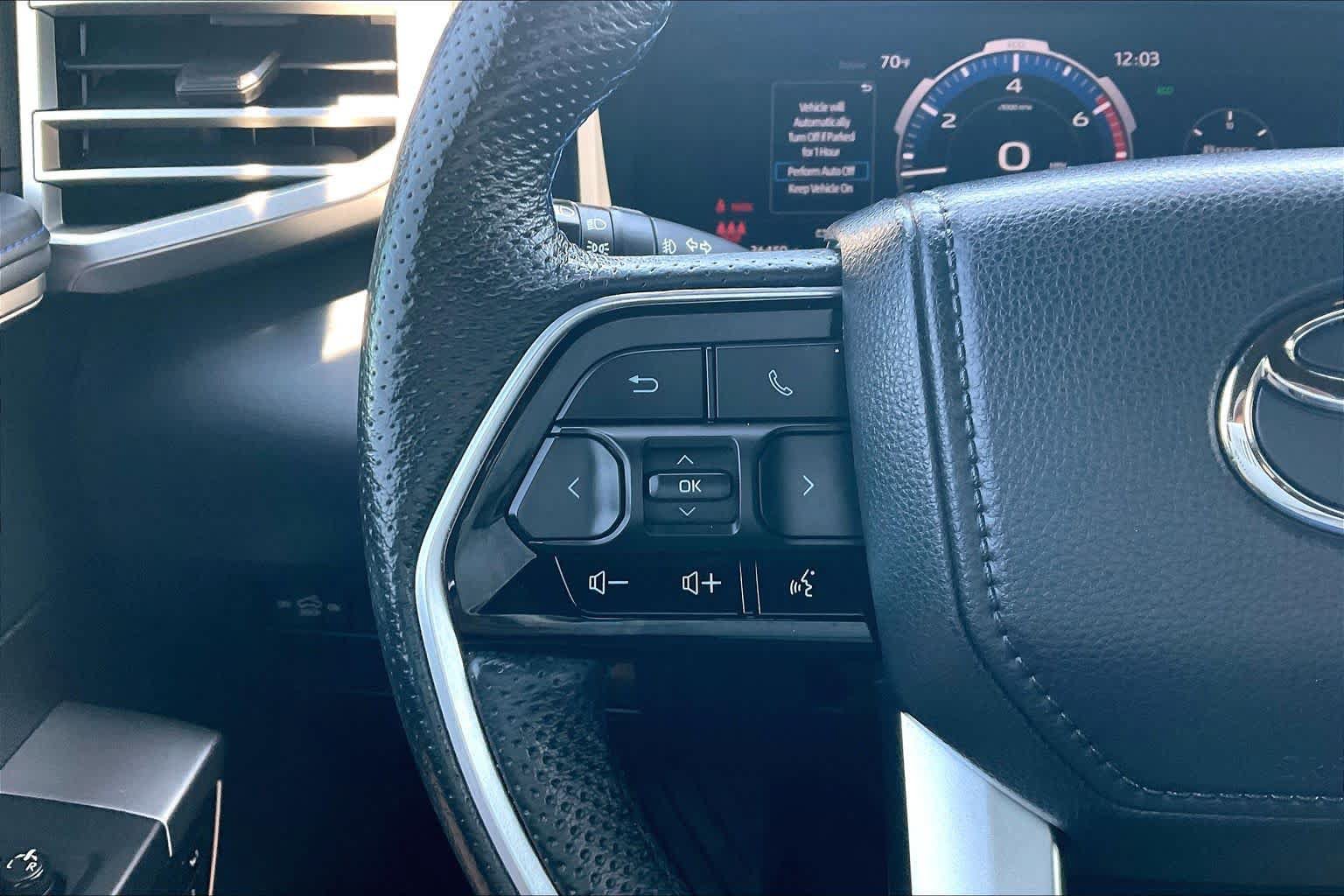 Used 2022 Toyota Tundra Platinum AWD/4WD image 24