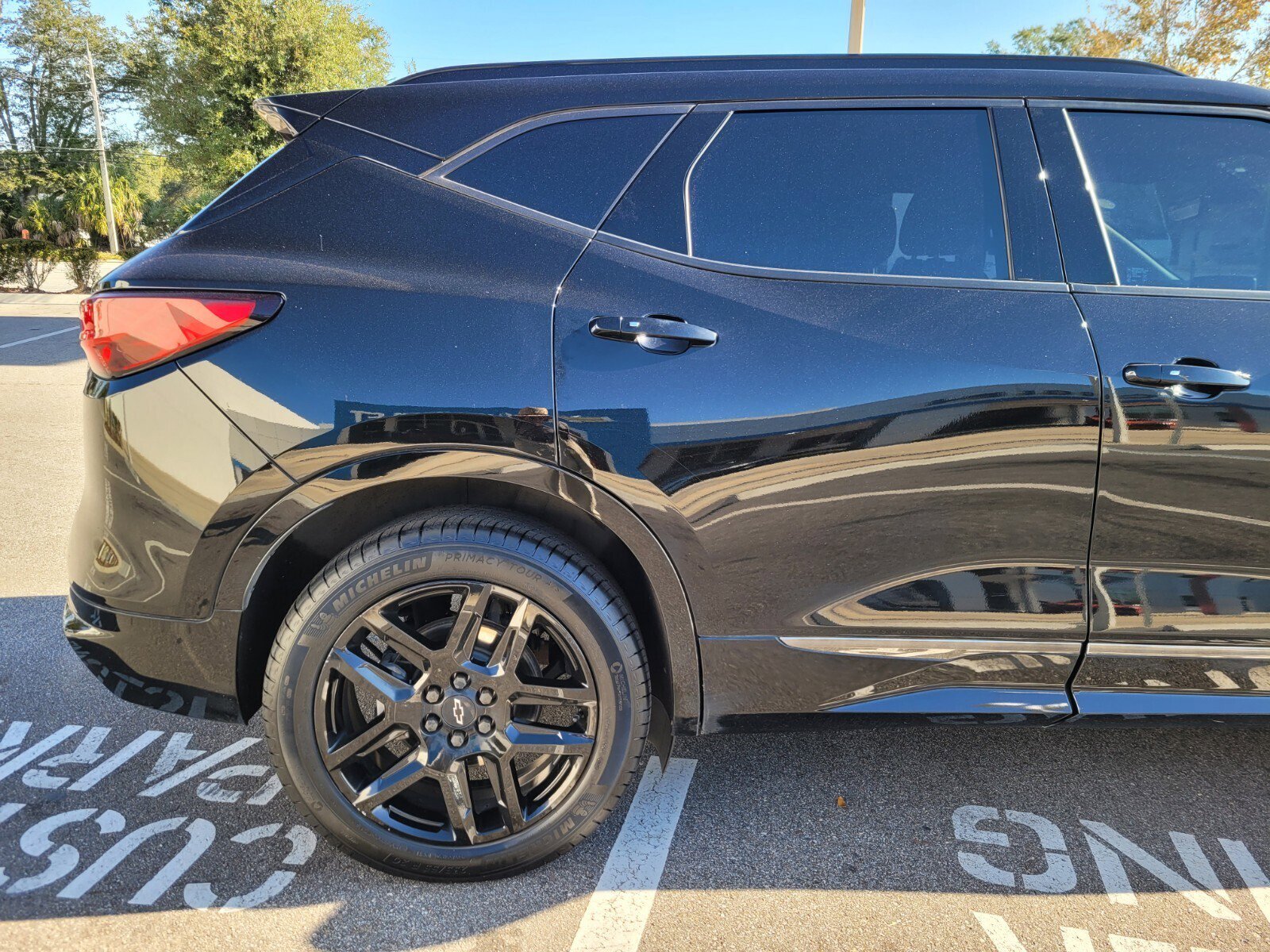 Certified 2023 Chevrolet Blazer RS w/ Driver Confidence II Package image 16