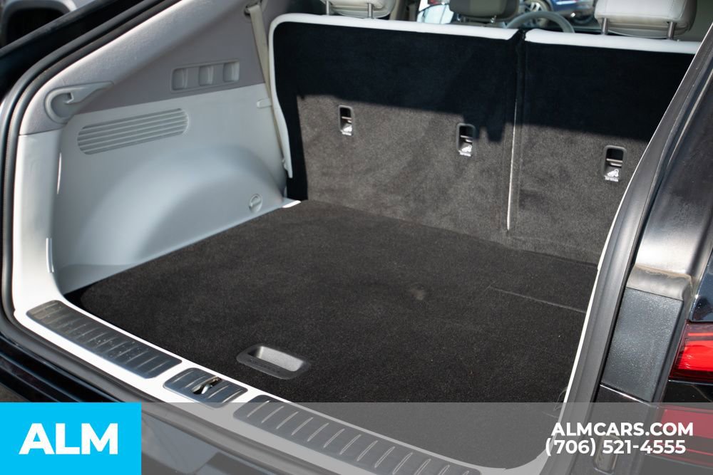 Used 2024 Genesis GV60 RWD image 17