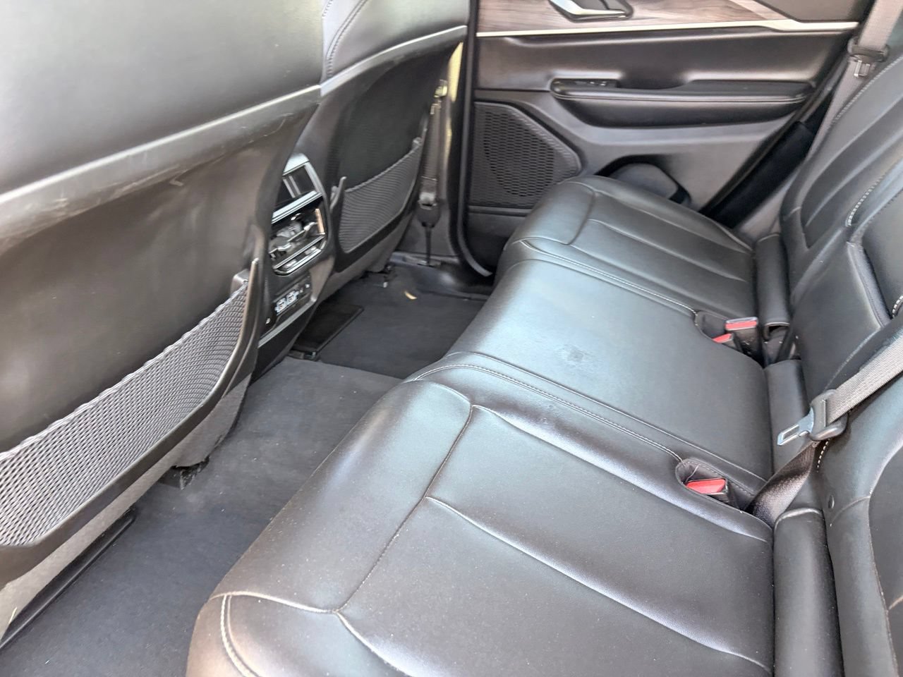 Used 2023 Jeep Grand Cherokee Limited AWD/4WD image 12